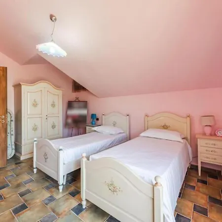 The Antique By Ps Willa