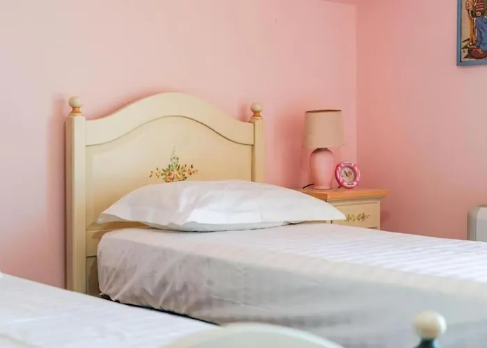 Willa The Antique By Ps *