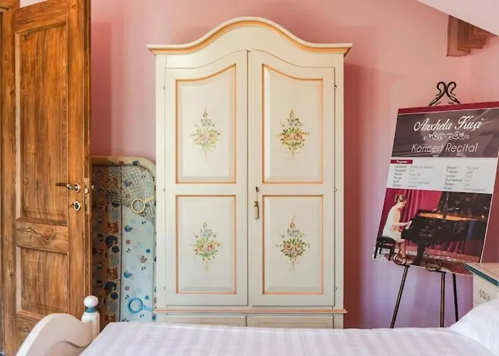 The Antique By Ps Villa *