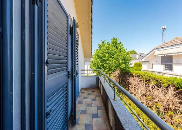 Villa The Antique By Ps Golem (Tirana)